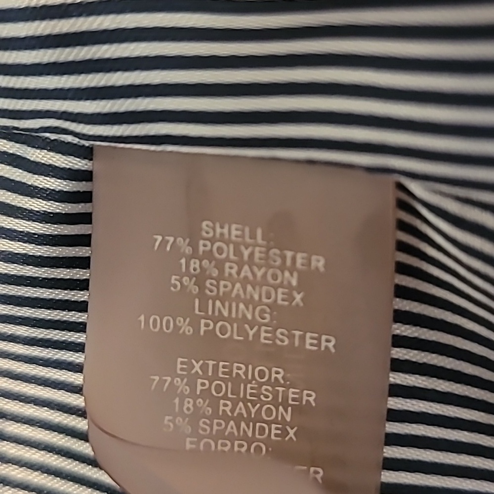 Tommy Hilfiger Women's Navy Blazer - Picture 7 of 8